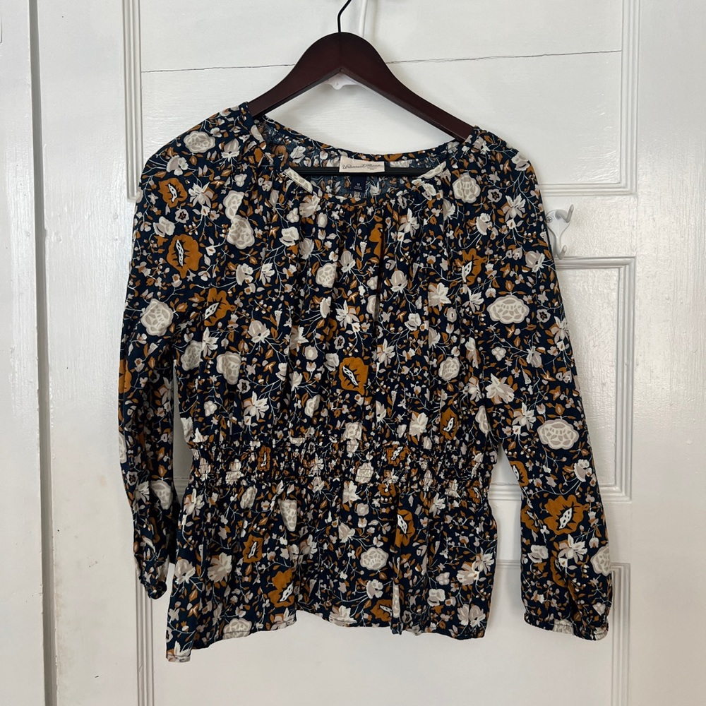 Universal thread floral blouse